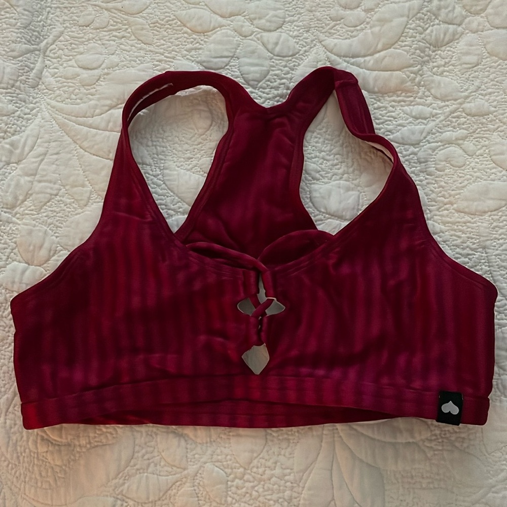 Sports bra
